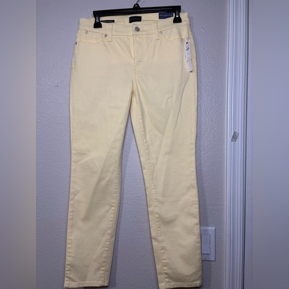 Bundle/2 Talbots Ankle Cropped Jeans White Skinny and Butter Yellow Slim. NWT 4P - Picture 10 of 16